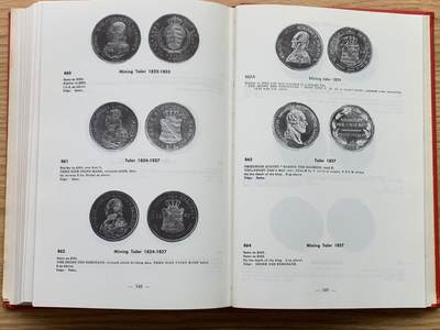 《竞宝斋》第430场 周日，周一，周二 3场连拍 （全场包邮） 达文波特欧洲克朗1800-至今 第二版，已绝版，PCGS和NGC官方参考目录，目录本身就是收藏品，近900克重