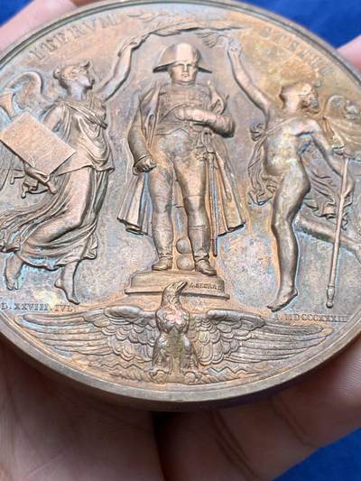 《竞宝斋》第430场 周日，周一，周二 3场连拍 （全场包邮） 路易-菲利普一世纪念拿破仑雕像重新揭幕纪念大铜章 1968年铸 202.3克 72.8mm 丰饶角铜标