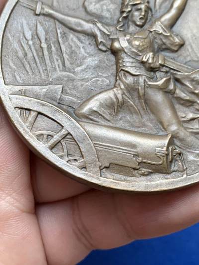 《竞宝斋》第430场 周日，周一，周二 3场连拍 （全场包邮） 1915年法国文学家协会莫里斯·巴雷斯基金会大铜章 大天使与女武神 好品 稀有 136.2克 67.5mm 丰饶角铜标