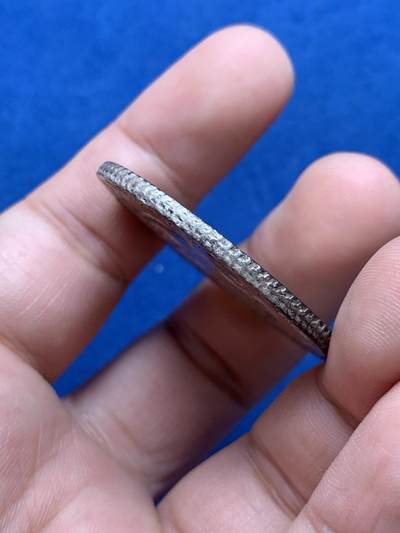 《竞宝斋》第430场 周日，周一，周二 3场连拍 （全场包邮） 墨西哥1880年花边8里亚尔银币