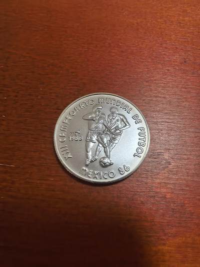 长老汇马年精选第四场拍卖 - 1988古巴86墨西哥世界杯5比索银币，5000枚