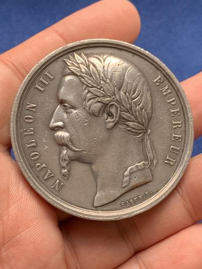 《竞宝斋》第430场 周日，周一，周二 3场连拍 （全场包邮） 1859年拿破仑三世政治赦免纪念章 50.3克 50.2mm