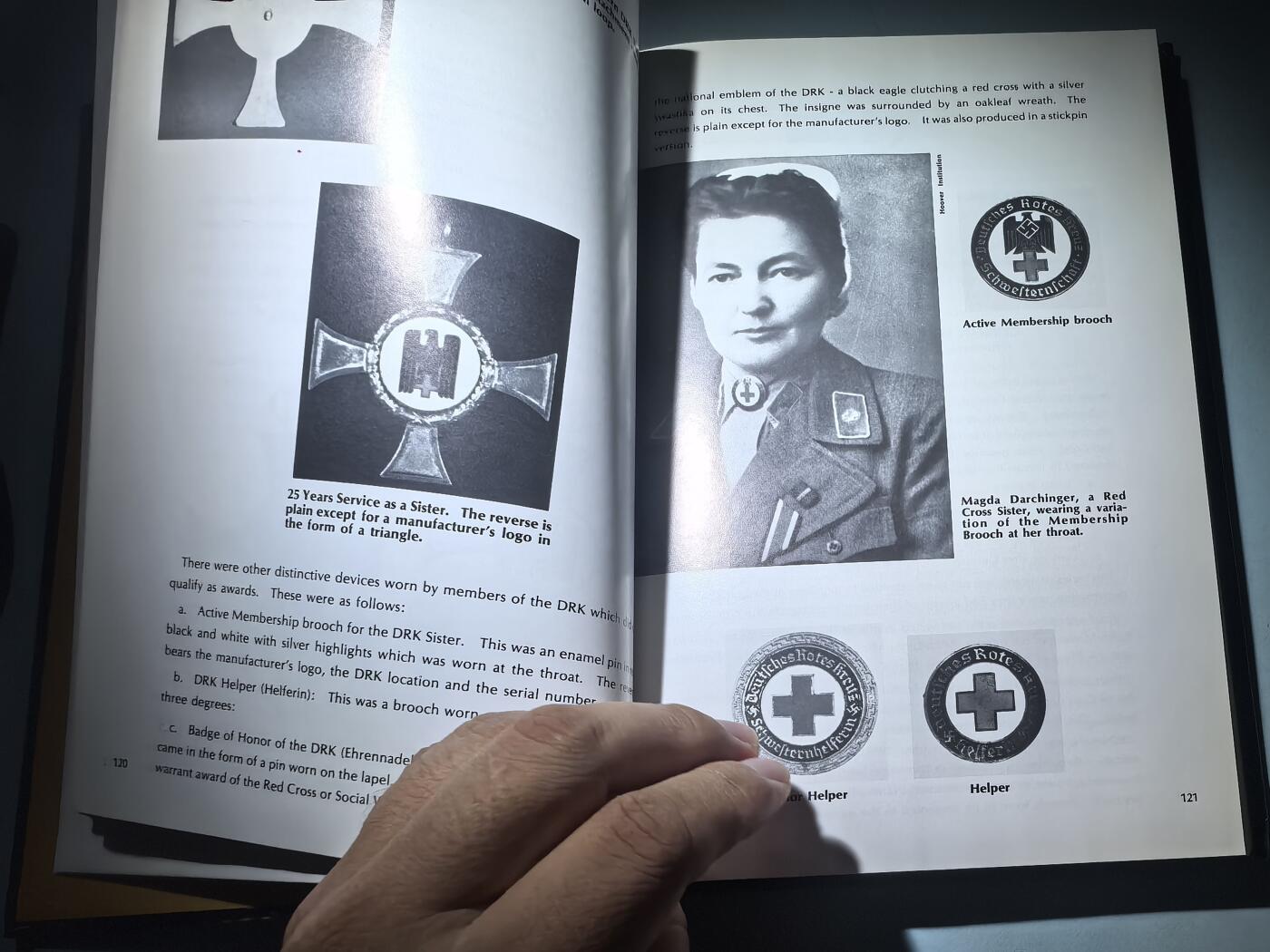 盛世勋华——号角文化勋章邮票专场拍卖第284期 德国（1939）民事勋章奖章证章全介绍 修订版 吐血推荐 文献级图书 厚达412页