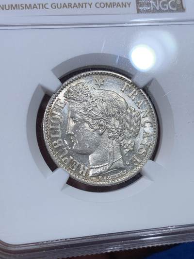 《竞宝斋》第430场 周日，周一，周二 3场连拍 （全场包邮） NGC MS64 法国1887谷物女神2法郎银币，经典谷物女神头像，暴力霜银转光，底板丝滑。2法郎流通充分，高分非常难得，记录更高仅7枚，ms60分书价150美金。