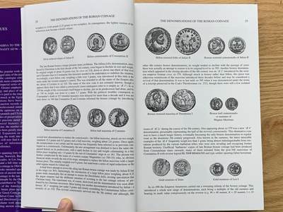 《竞宝斋》第430场 周日，周一，周二 3场连拍 （全场包邮） 古罗马钱币及其价值目录第二卷 公元96年-公元235年 重达1.35公斤