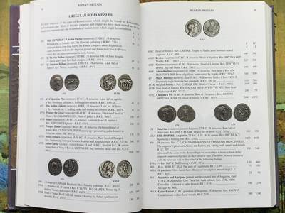 《竞宝斋》第430场 周日，周一，周二 3场连拍 （全场包邮） spink斯宾克 2017年英国钱币目录 精装本540页 跨度长达2000年 英国币必备工具书 重达1公斤