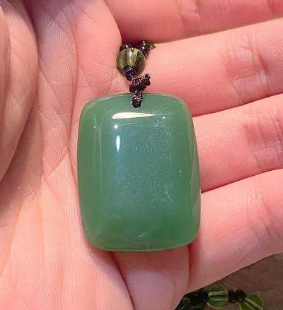 【旋风钱币】10月25日19:00准时开拍 精美欧洲币章、第三帝国钱币、精美项链等 全场包邮 精美项链吊坠2条 弥勒佛+玉牌 吊坠均为35✖️30MM 需要任何数据请私信