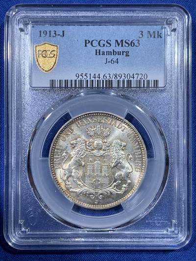 《竞宝斋》第430场 周日，周一，周二 3场连拍 （全场包邮） PCGS MS63 德国 1913-J 汉堡双狮3马克银币  两面黄油彩包浆，背面银霜十足，正面双狮栩栩如生