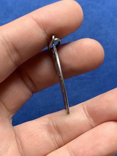 《竞宝斋》第430场 周日，周一，周二 3场连拍 （全场包邮） 基督教银吊坠 少见 带环重约7.75克 23.2*38mm