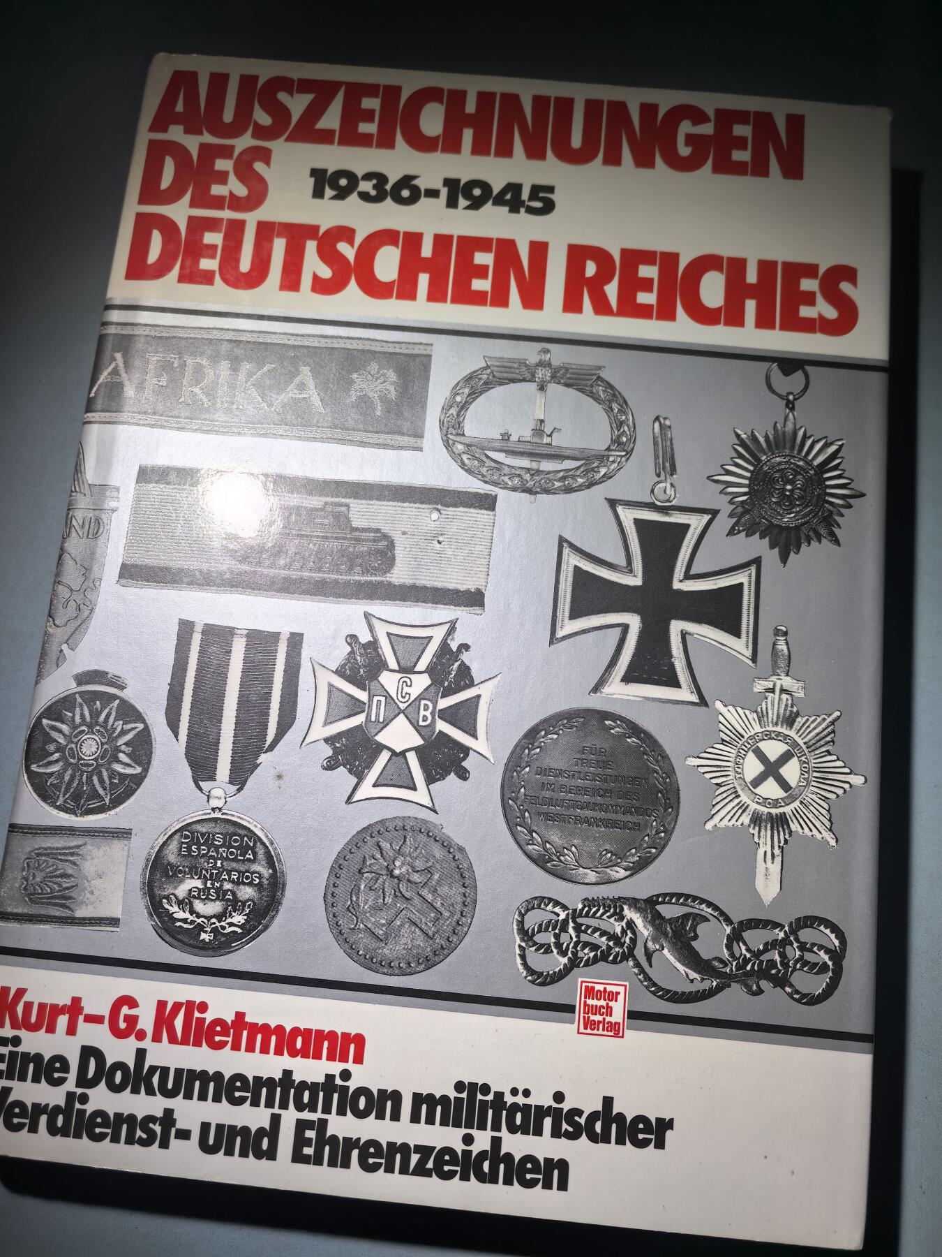 盛世勋华——号角文化勋章邮票专场拍卖第284期 德国1936-1945年徽章大全 240页 图多详细 覆盖面相当全 包含各种组织机构 收藏相关领域推荐书籍