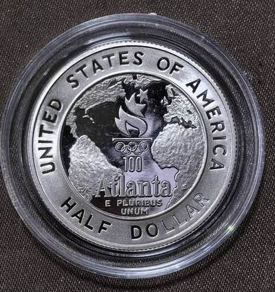 北京马甸外国币专卖第145期，外国币专场，陆续上拍，欢迎关注 精制S版 篮球 美国1995年50美分 亚特兰大奥运会纪念币