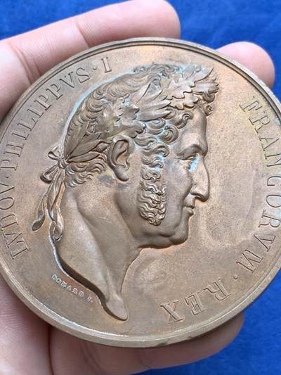 《竞宝斋》第430场 周日，周一，周二 3场连拍 （全场包邮） 路易-菲利普一世纪念拿破仑雕像重新揭幕纪念大铜章 1968年铸 202.3克 72.8mm 丰饶角铜标