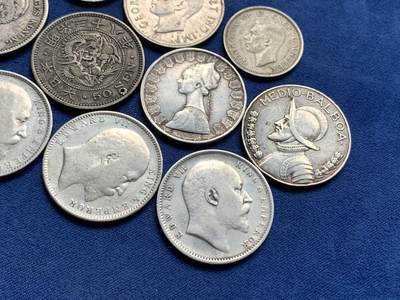 《竞宝斋》第430场 周日，周一，周二 3场连拍 （全场包邮） 10枚一组 各国银币 总重约108.7克 细节见图