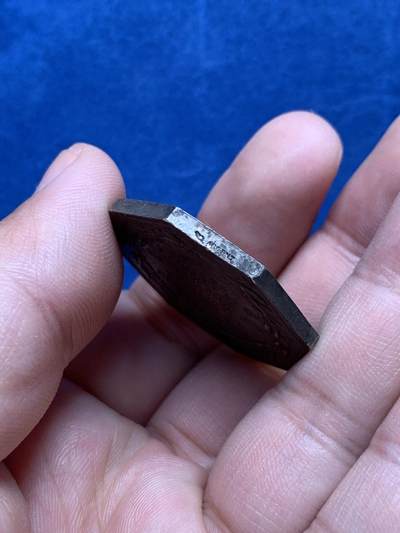 《竞宝斋》第430场 周日，周一，周二 3场连拍 （全场包邮） 法国著名玻璃制造商圣戈班八角银代币 19.6克 32.2mm 丰饶角银标