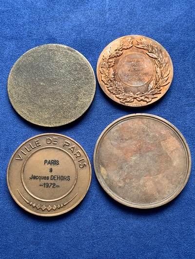 《竞宝斋》第430场 周日，周一，周二 3场连拍 （全场包邮） 四枚一组 法国纪念章 各种材质 总重约250.5克 49-59mm 细节见图