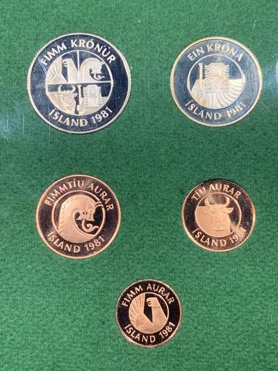 《竞宝斋》第430场 周日，周一，周二 3场连拍 （全场包邮） 冰岛1981年精制套币，海鲜套币少见品种，细节见图。