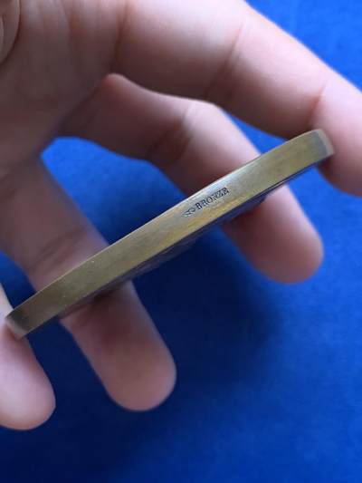 《竞宝斋》第430场 周日，周一，周二 3场连拍 （全场包邮） 1915年法国文学家协会莫里斯·巴雷斯基金会大铜章 大天使与女武神 好品 稀有 136.2克 67.5mm 丰饶角铜标