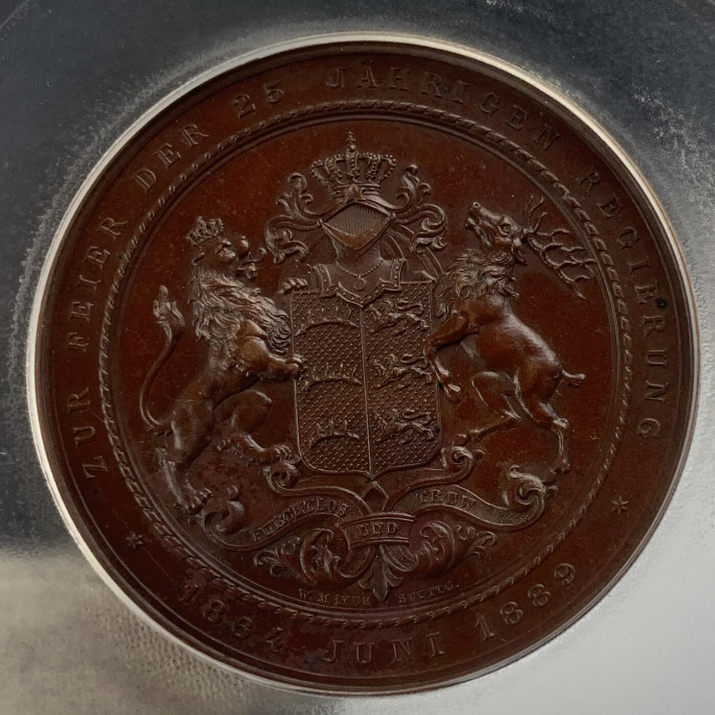 掌中浮雕-藏着的欧洲第038场 PCGS MS64 : 符腾堡国王卡尔一世登基25周年纪念铜章，50mm