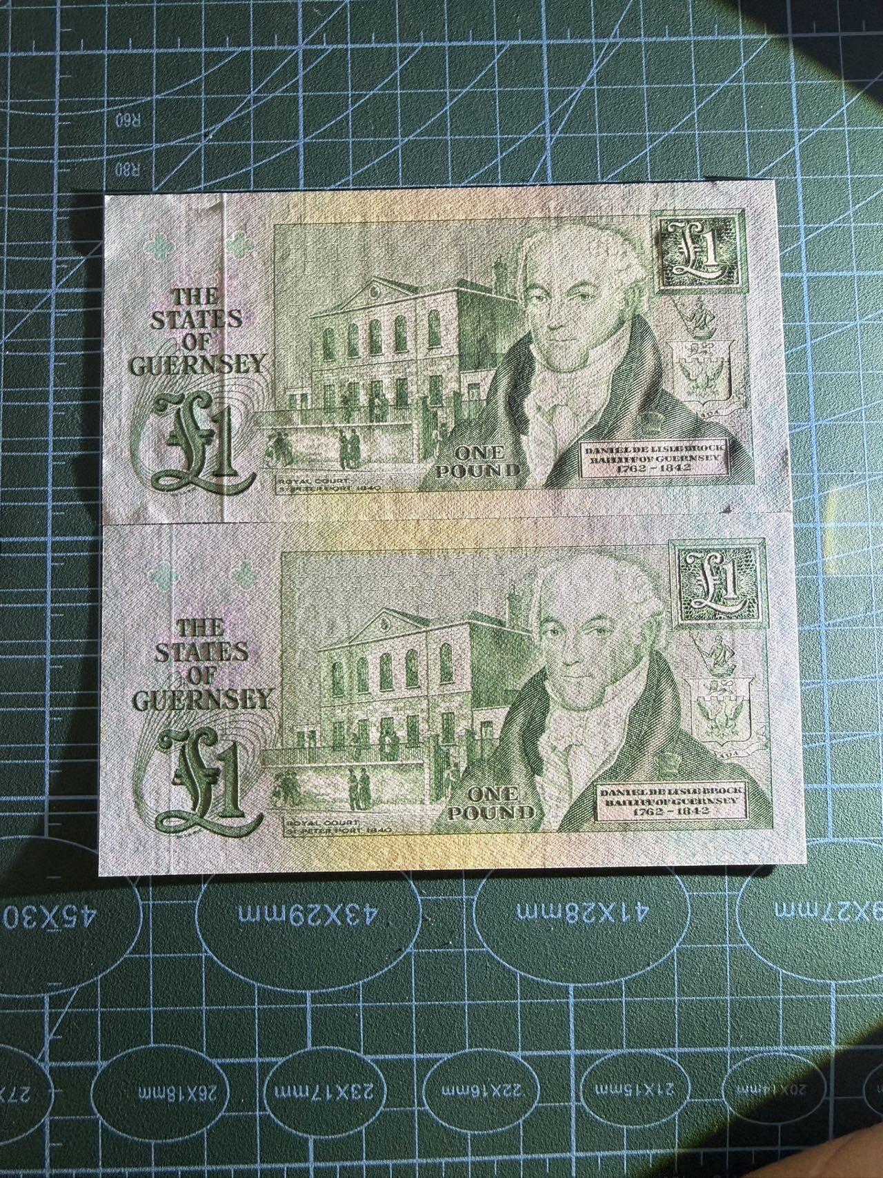 【炜奕收藏】，第四十八期，多套港澳日本纸币 1980年根西1镑两张，UNC/UNC-品相，邮封拆出品相，首签大票幅版本