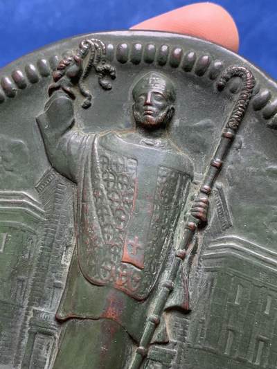 《竞宝斋》第430场 周日，周一，周二 3场连拍 （全场包邮） 1896-1956年米兰安布罗西亚诺银行成立60周年铜章 超高浮雕 极少见品种 307.9克 94.5mm