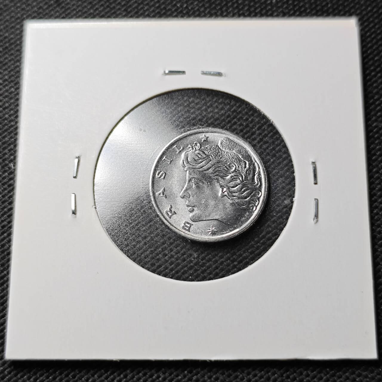 KK钱币收藏小铺  第356场  2月预留时间 周末发货  1975巴西1分纪念币 好品