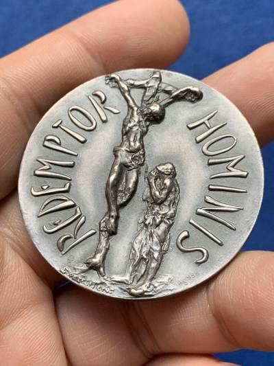 《竞宝斋》第430场 周日，周一，周二 3场连拍 （全场包邮） 梵蒂冈教皇约翰·保罗二世人类救赎主银章 39.3克 43.7mm