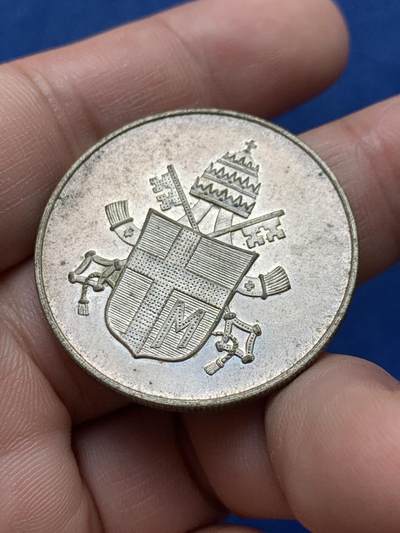 《竞宝斋》第430场 周日，周一，周二 3场连拍 （全场包邮） 教皇镀银纪念章 13.8克 34mm