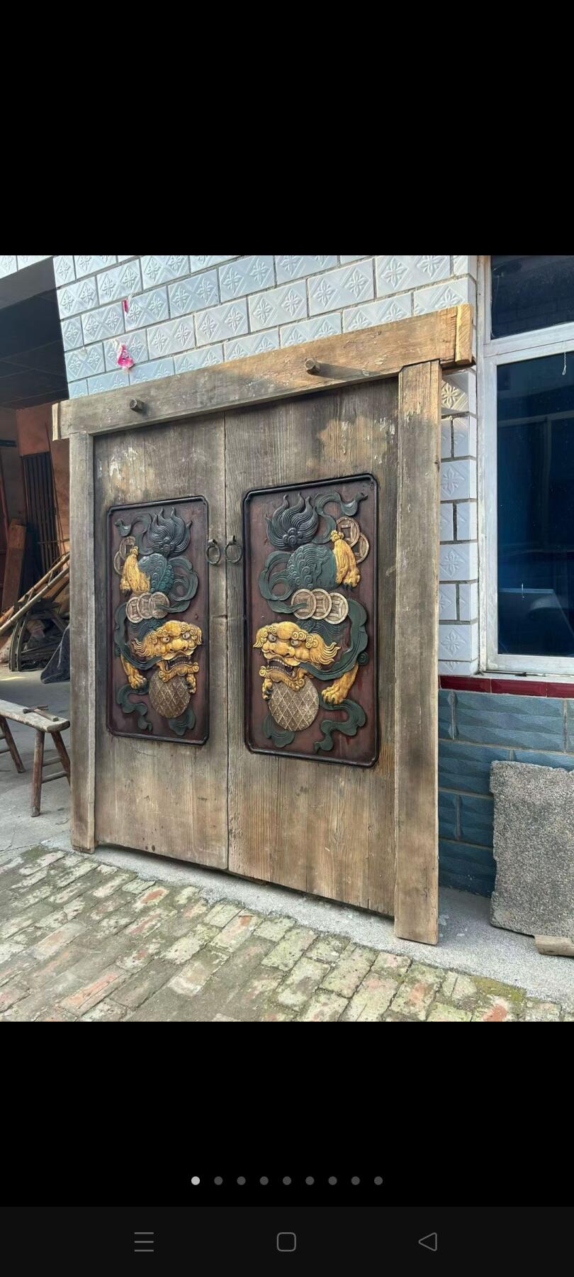 财主家老大门一套，尺寸如图，彩绘手功雕刻狮子，保存完正，复古装修佳选