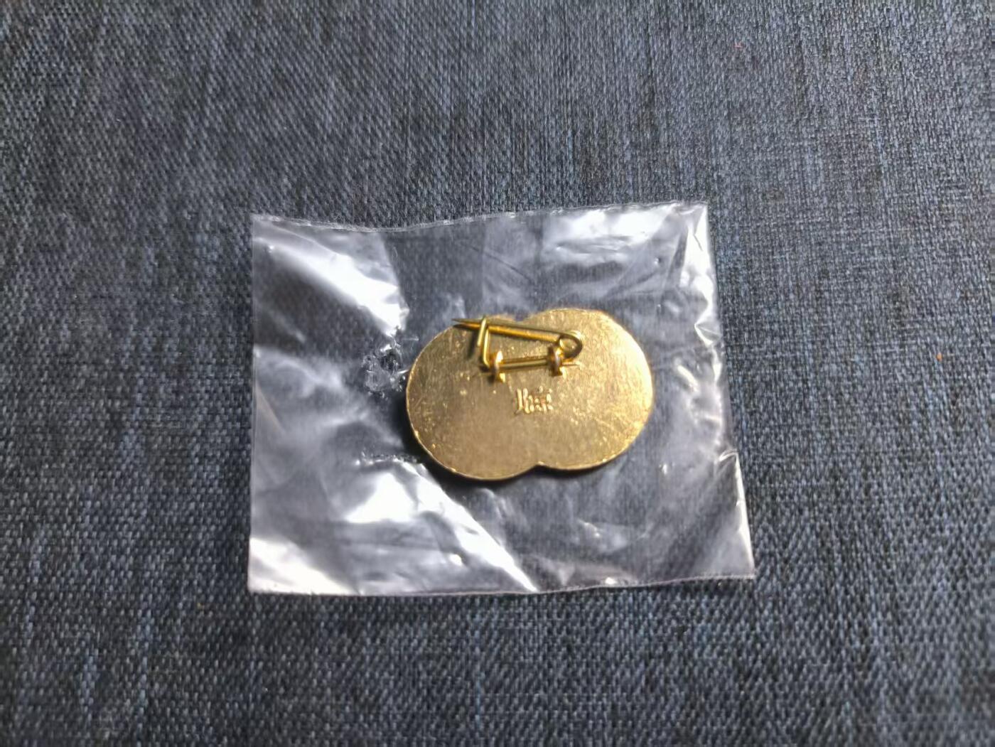 罗岚⭐爱藏⭐精品专拍第六场-分享拍场赚佣金 中美友好纪念章 带原袋