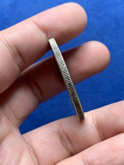 《竞宝斋》第430场 周日，周一，周二 3场连拍 （全场包邮） 日本明治二十九年1896年龙洋银币，后期小特年，不是常见的38或者45年，带光好品，适合收集年份或者上手把玩，细节如图