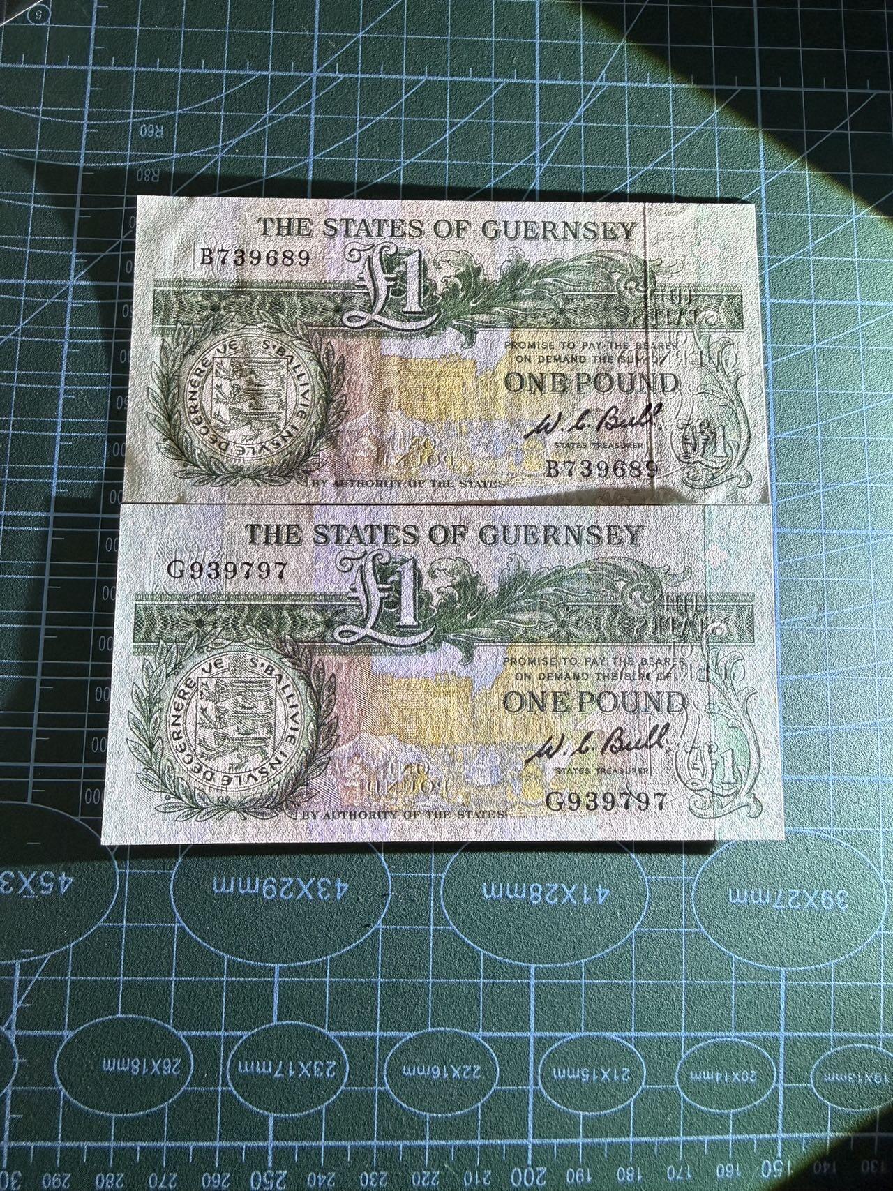【炜奕收藏】，第四十八期，多套港澳日本纸币 1980年根西1镑两张，UNC/UNC-品相，邮封拆出品相，首签大票幅版本