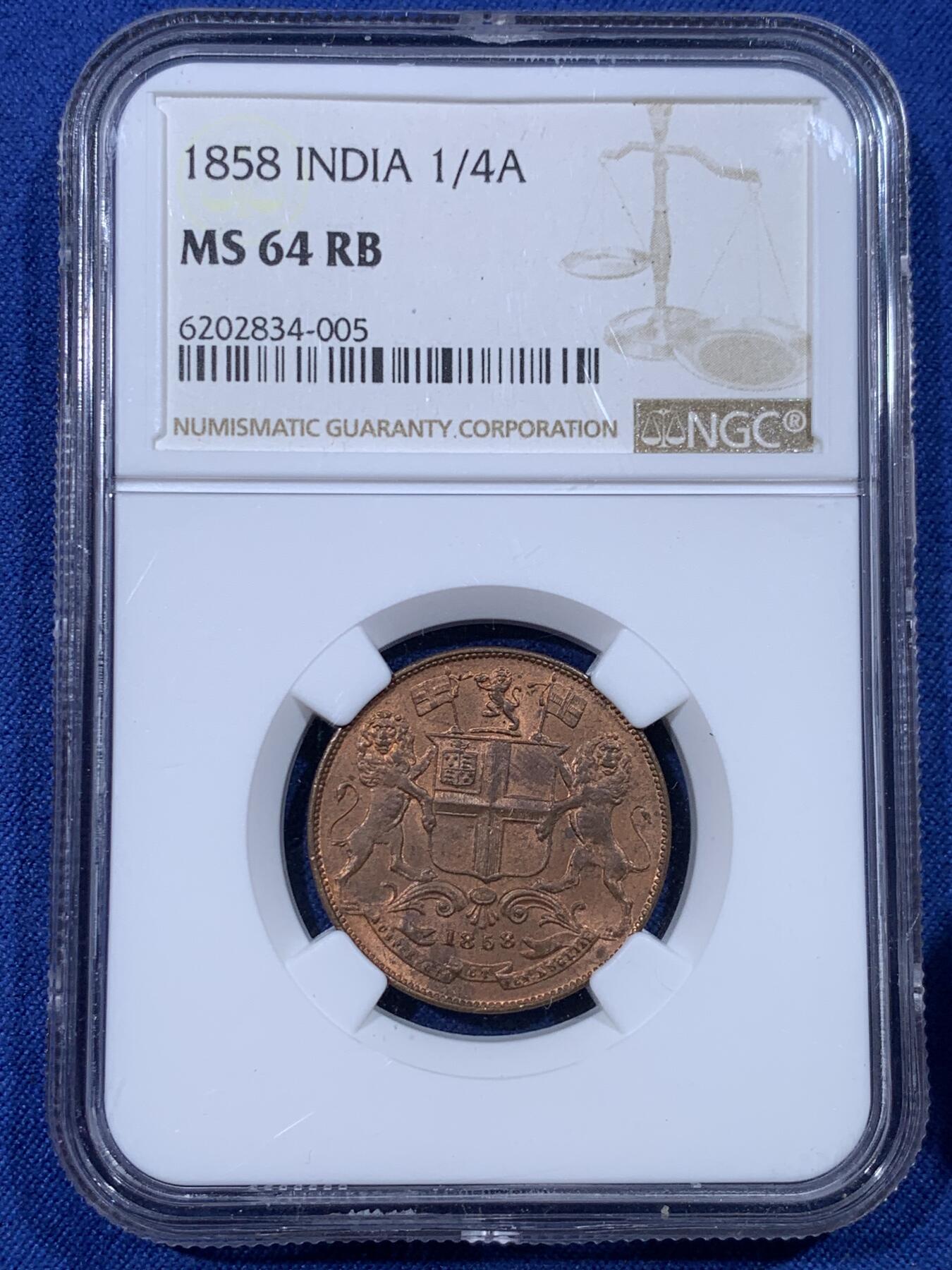 《竞宝斋》第430场 周日，周一，周二 3场连拍 （全场包邮） NGC MS64RB 1858年英属东印度公司四分之一安娜，华丽双狮徽章，经典品种，东印度公司的最后铸币。双面靓丽红光，铜光充沛，收藏级品质