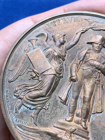 《竞宝斋》第430场 周日，周一，周二 3场连拍 （全场包邮） 路易-菲利普一世纪念拿破仑雕像重新揭幕纪念大铜章 1968年铸 202.3克 72.8mm 丰饶角铜标