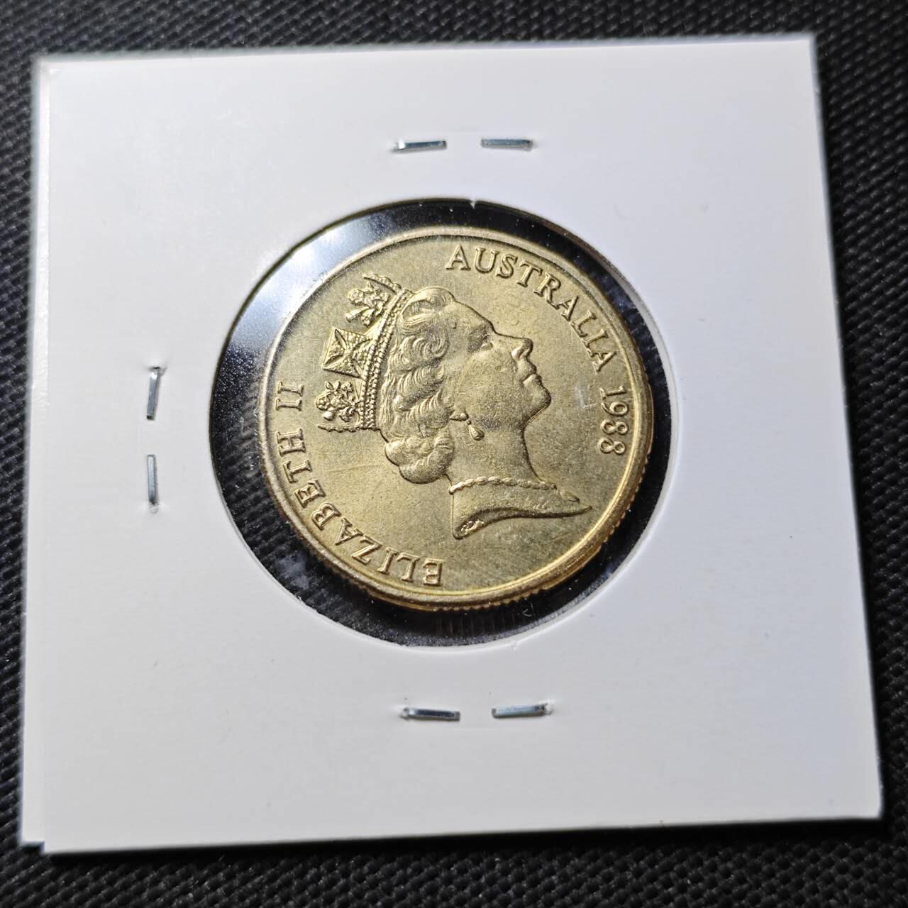 KK钱币收藏小铺  第356场  2月预留时间 周末发货  1988澳大利亚1元纪念币