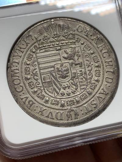 《竞宝斋》第430场 周日，周一，周二 3场连拍 （全场包邮） NGC UNC 神圣罗马帝国 哈布斯堡王朝1704年 利奥波德一世 猪嘴 泰勒大银币 打制深俊 很不错的品种