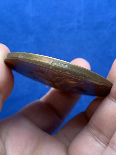 《竞宝斋》第430场 周日，周一，周二 3场连拍 （全场包邮） 玛丽安娜女神纪念铜章 74.8克 56.3mm 三角铜标