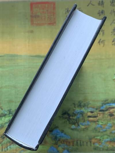 《竞宝斋》第430场 周日，周一，周二 3场连拍 （全场包邮） 全新 Montenegro2024意大利钱币目录 最新2024版，全新的价格指南，将近700页的厚度 精装胶板印刷，玩意系必备目录，重达1.2公斤。