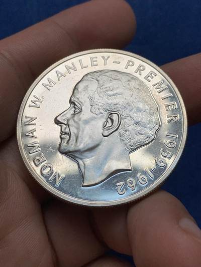 《竞宝斋》第430场 周日，周一，周二 3场连拍 （全场包邮） 牙买加1976年诺曼·W·曼利5元银币 500银 37.8克