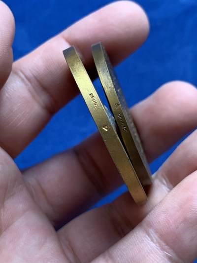 《竞宝斋》第430场 周日，周一，周二 3场连拍 （全场包邮） 两枚一组 犬类博览会铜章 74.1克 41-45.5mm 细节见图