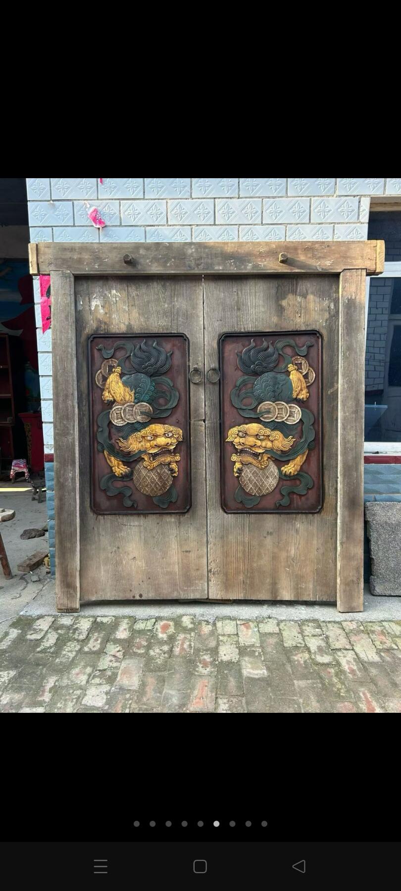 财主家老大门一套，尺寸如图，彩绘手功雕刻狮子，保存完正，复古装修佳选