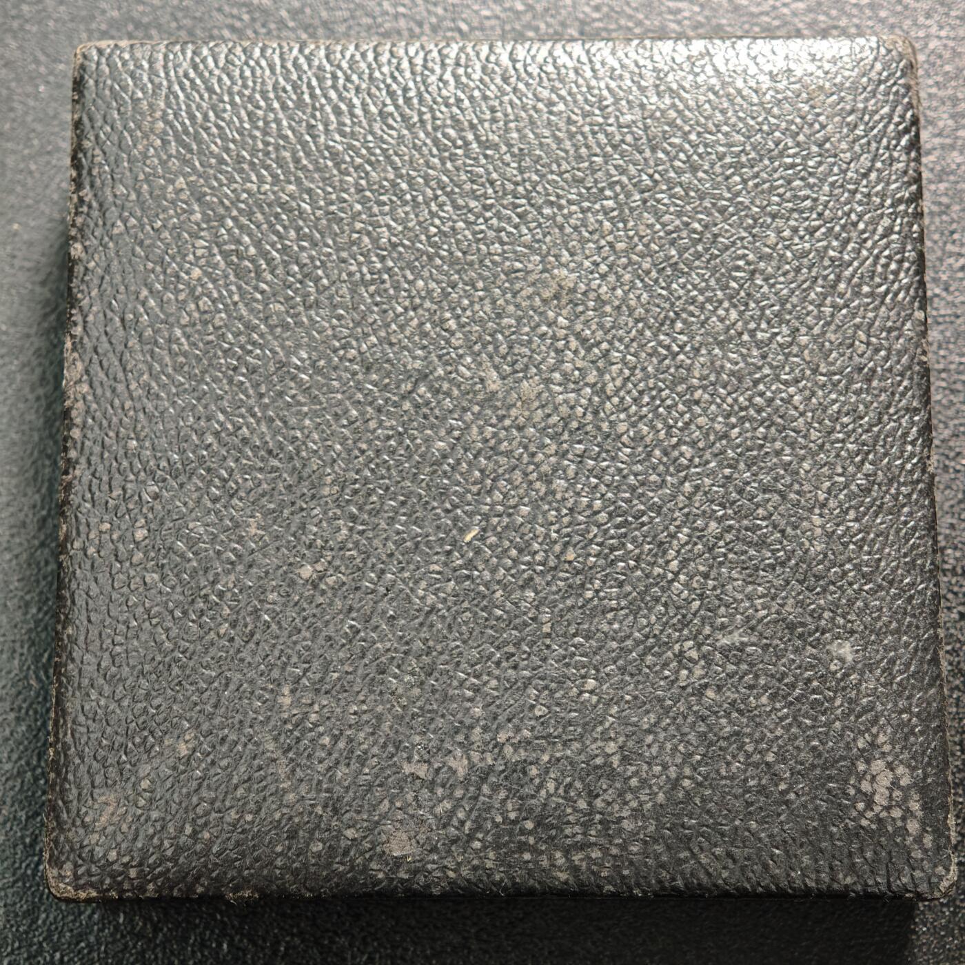 【德藏】世界币章拍卖第150期（拍品征集中~欢迎藏友联系） 德国第三帝国元首万字鹰大铜章 带盒 直径约：56mm；重约：86.2g（原图请联系客服）