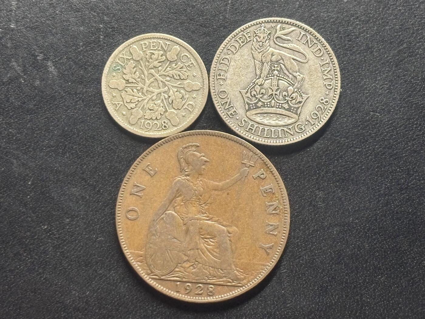 邮泉阁限时拍卖第三十二场 英国硬币专场（硬币在国外。请付邮费6元。） 英国乔治五世国王1928年2银1铜