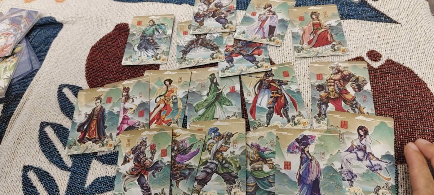 秋原瞳的小店第二十六期（持续收拍，日子飞快，转眼又是一年冬来到） 卡游三国7弹山河暮歌一套齐18张齐，性价比入册之王