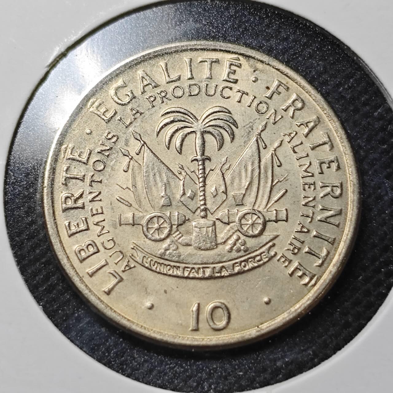 KK钱币收藏小铺  纪念币专场  2月预留时间 周末发货  1975海地10分