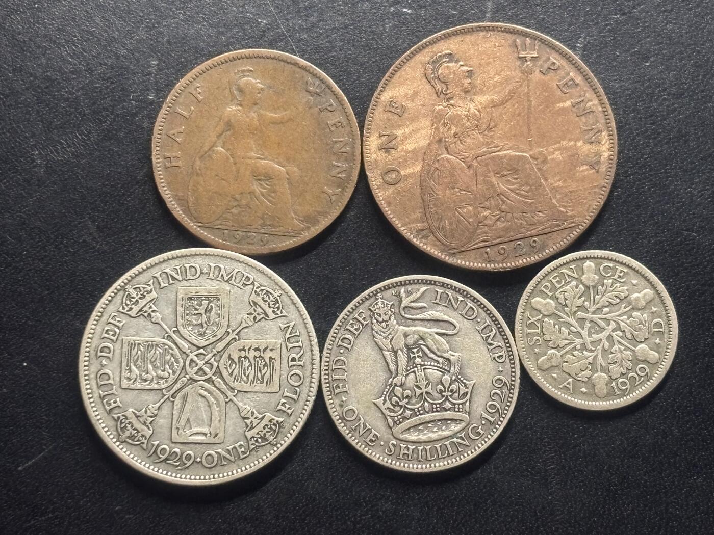 邮泉阁限时拍卖第三十二场 英国硬币专场（硬币在国外。请付邮费6元。） 英国乔治五世国王1929年3银2铜