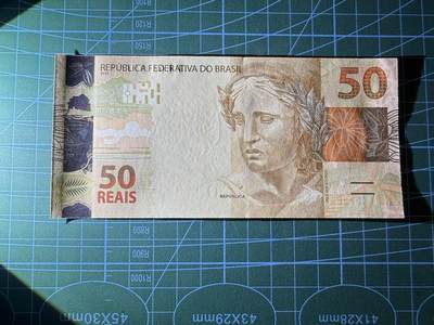 【炜奕收藏】，第四十八期，多套港澳日本纸币 巴西现版50雷亚尔，UNC品相