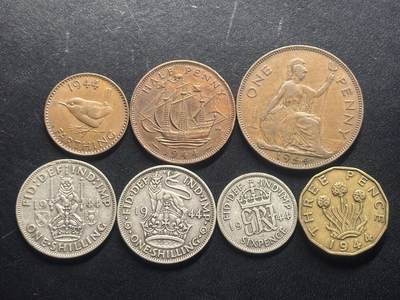 邮泉阁限时拍卖第三十二场 英国硬币专场（硬币在国外。请付邮费6元。） - 英国乔治六世国王1944年3银4铜