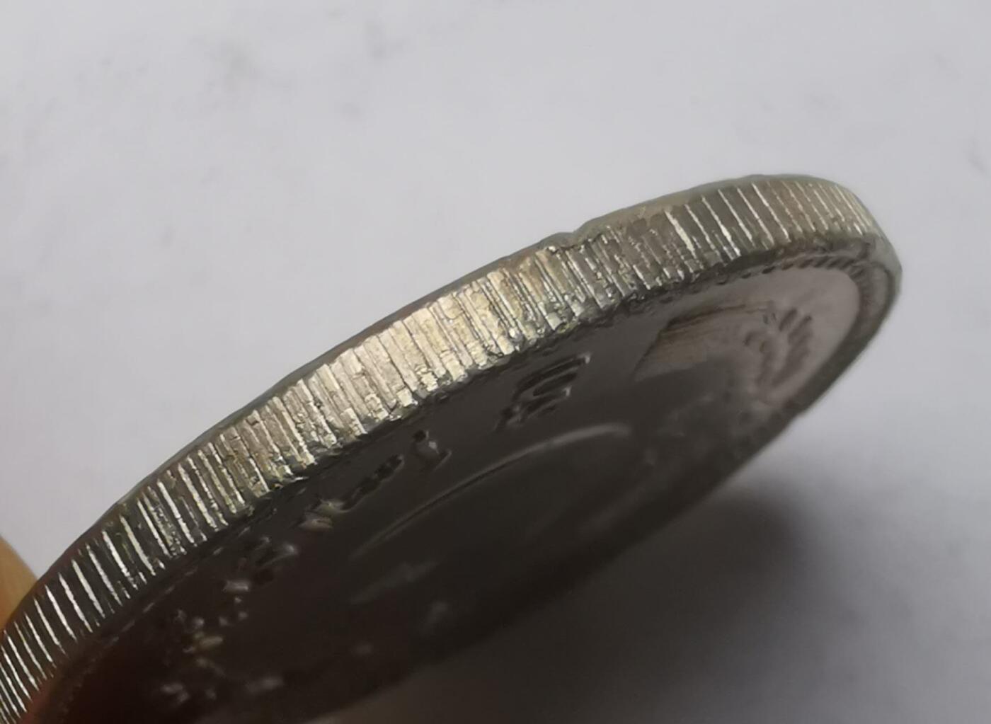 巨藏钱币限时古今中外散币场第一场10月22日20点30分结拍 巴基斯坦2016年50卢布纪念镍币30mm