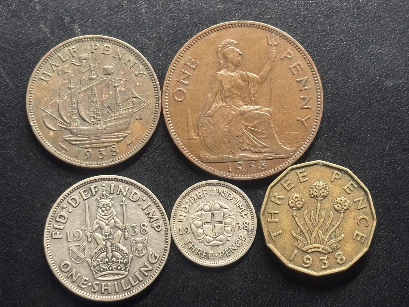 邮泉阁限时拍卖第三十二场 英国硬币专场（硬币在国外。请付邮费6元。） 英国乔治六世国王1938年2银3铜