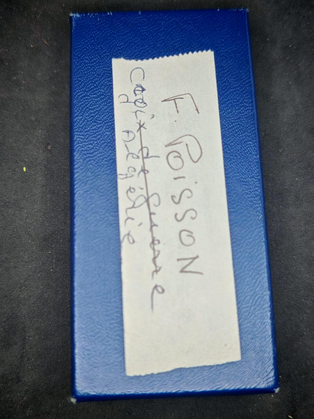 凯旋世界勋赏（第19期）（欢迎送拍）（对拍品有疑问请询问客服，不接受到手刀，出价默认拍品品相。请认真阅读拍卖规则！出价默认已认可！）（收到货请录制开箱视频，无视频概不处理问题。） 法国战斗十字